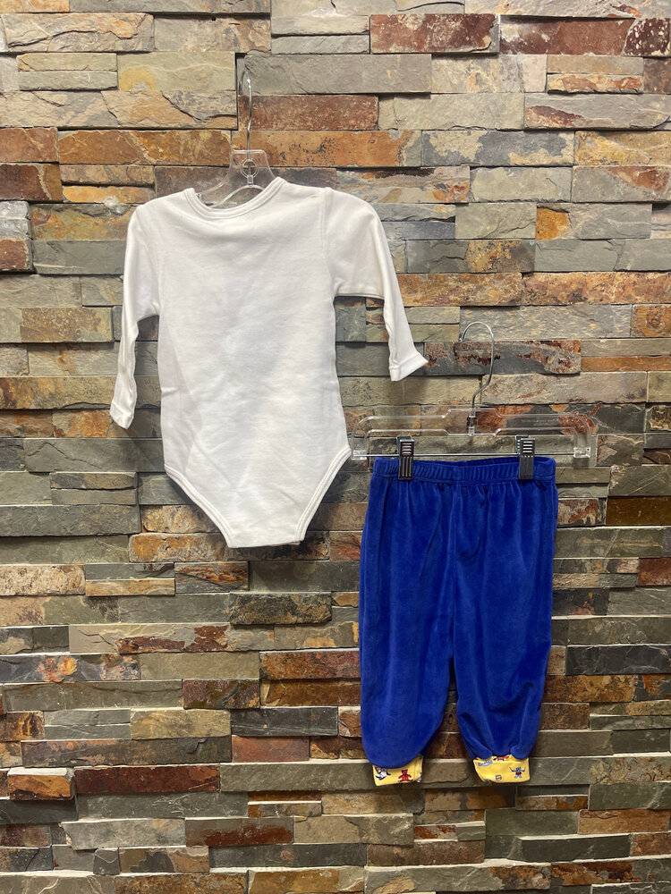 White Long Sleeve Bear Onesie w/ Royal Jog Pant, Size 12M