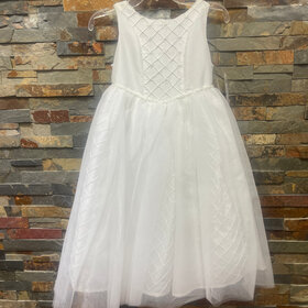 White Sleeveless Dress Beaded with V-Waist, Size 7