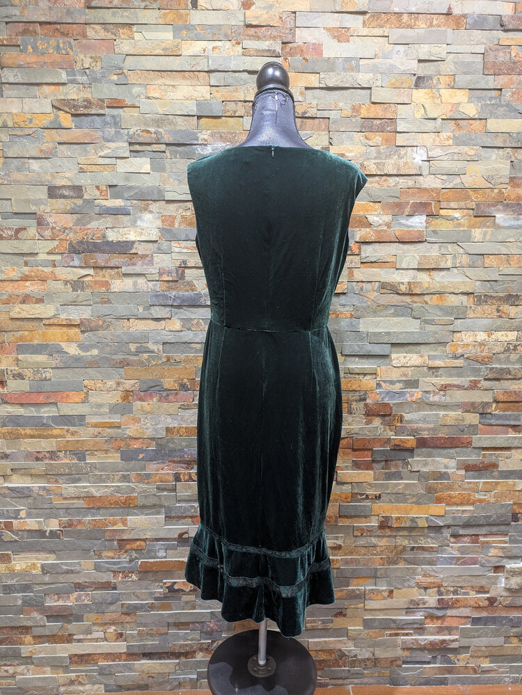 Ralph Lauren Green Velvet Sleeveless  V-Neck Dress with Ruffle Hem, Size 10