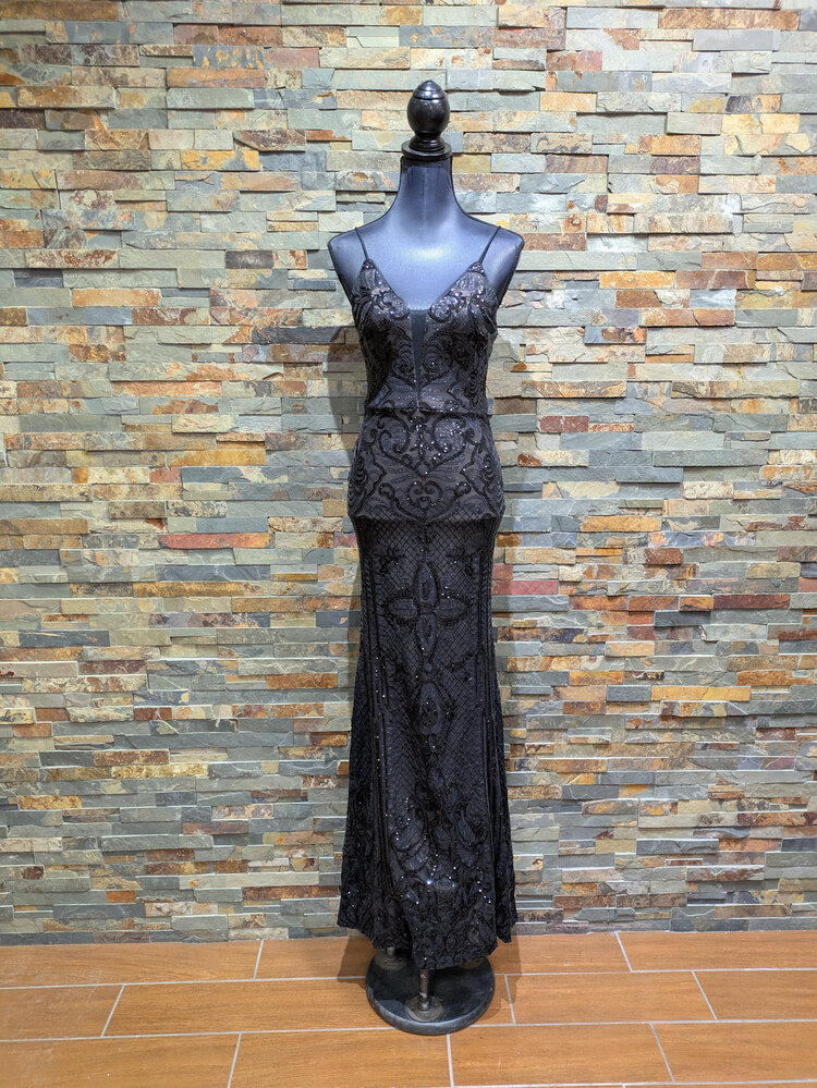 Betsy & Adam Black Sequin Strappy Evening Bodycon Gown, Size 2