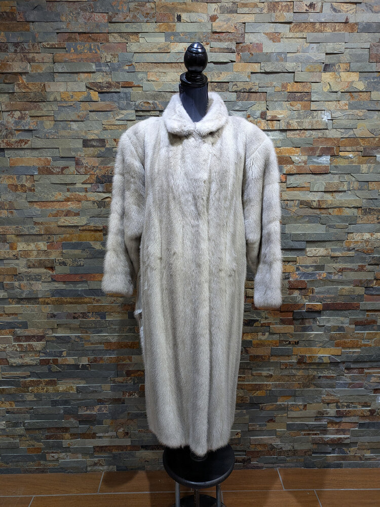 Lavender Mink Coat w/ Spiral Sleeves, Size L