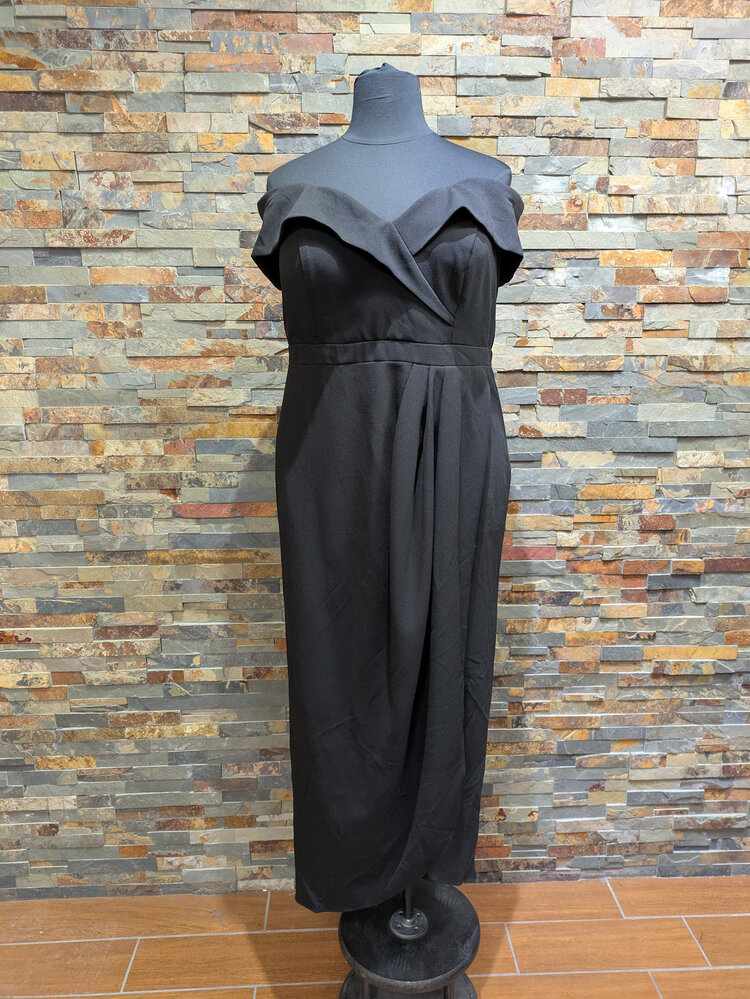 Xscape Black Off-Shoulder Formal Gown, Size 18W