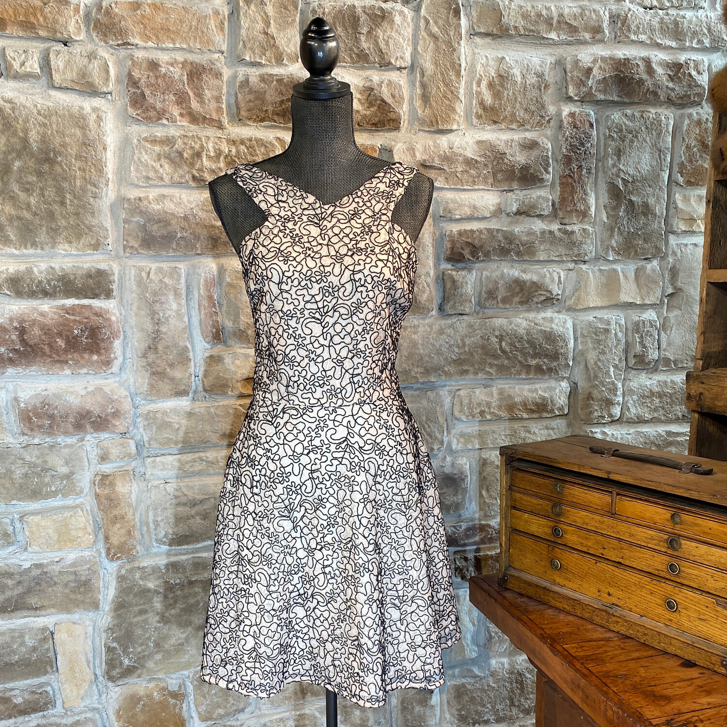 Aqua Pink Lace Halter Dress, Size M