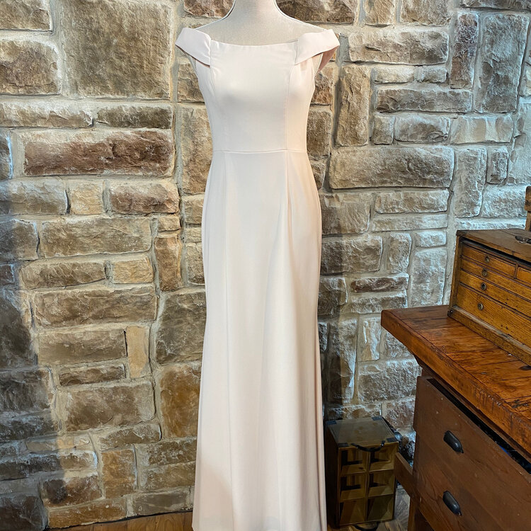 Carmen Marc Valvo Pink Off the Shoulder Fitted Formal Dress, Size 4