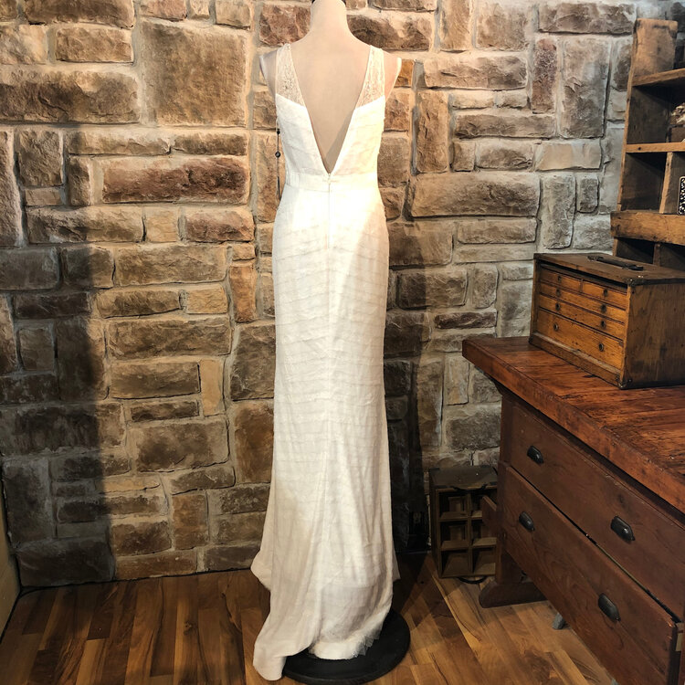 Adrianna Papell White Lace Gown, Size 10