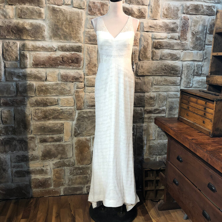 Adrianna Papell White Lace Gown, Size 10