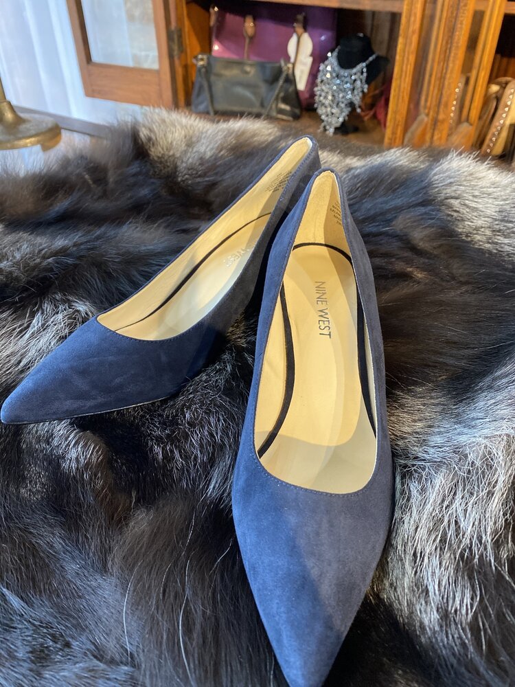 Nine West Blue Suede Pump, Size 6M