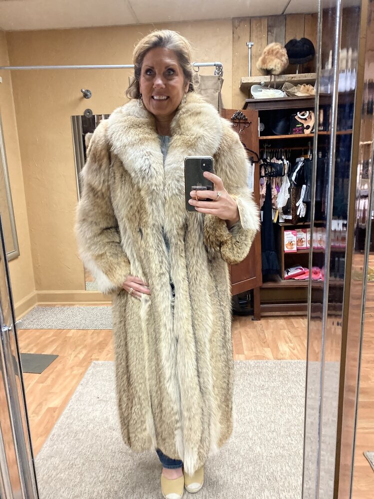 Canadian Coyote Coat, Size Large