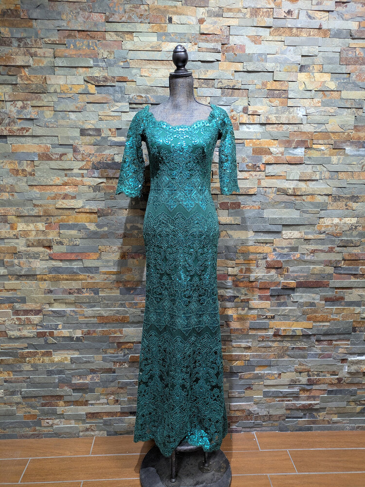 Tadashi Shoji Tadashi Shoji Green Sequin Lace Off-Shoulder Gown, Size 4