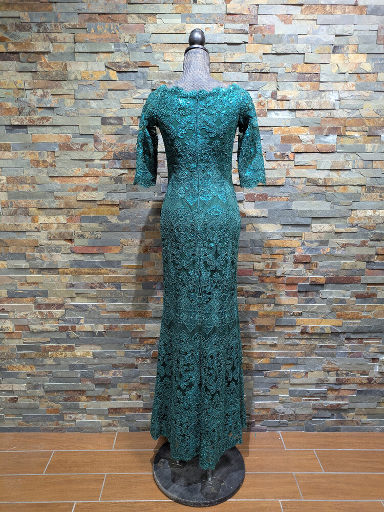 Tadashi Shoji Tadashi Shoji Green Sequin Lace Off-Shoulder Gown, Size 4