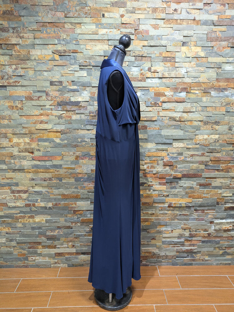 Adrianna Papell Midnight Blue Sleeveless Formal Gown, Size 16W