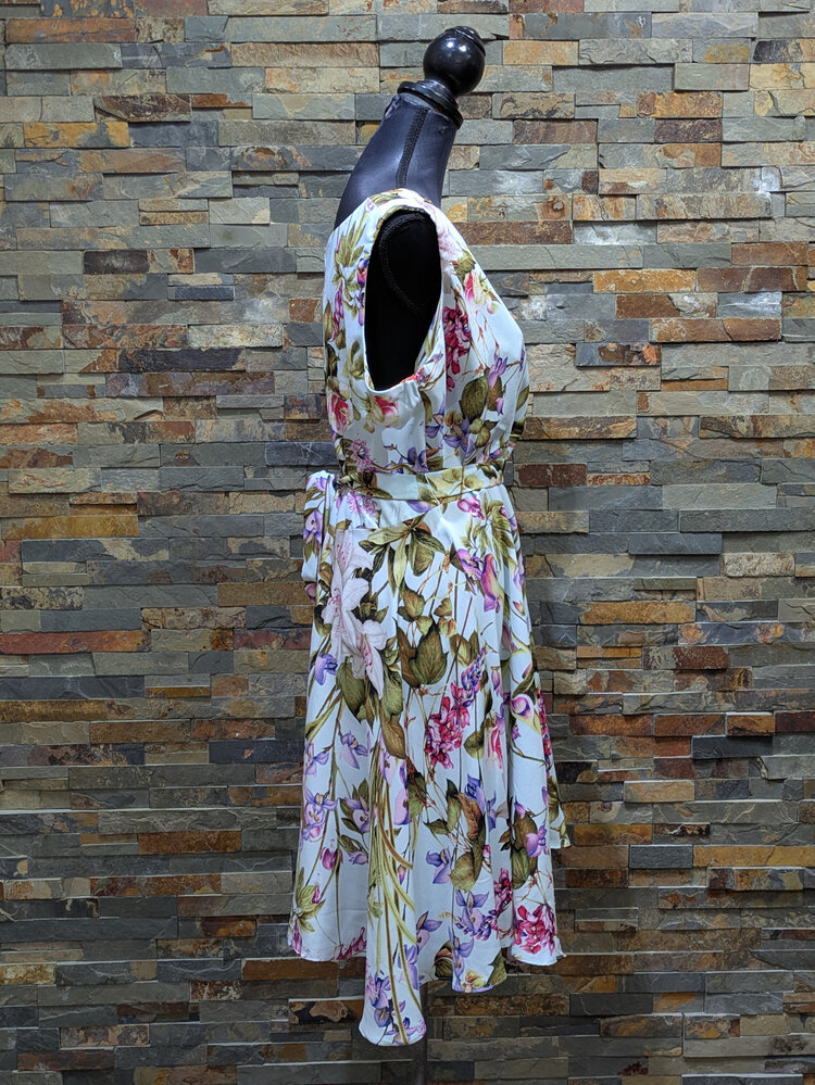 White Floral Fit & Flare Belted Dress, Size 16