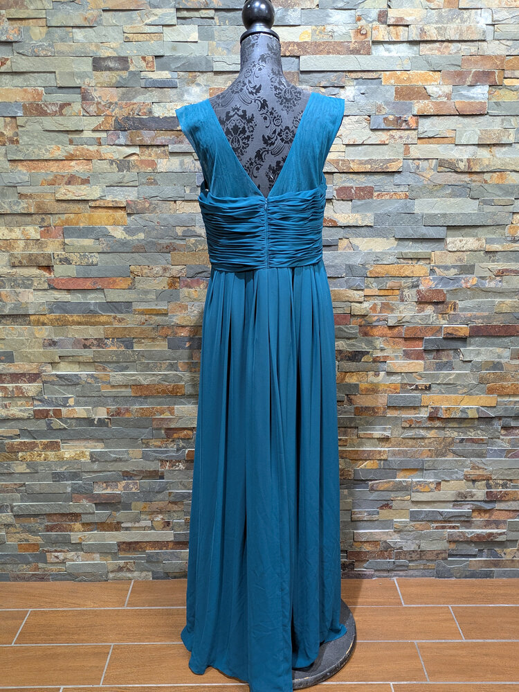 Decode 1.8 Teal Sheer Sleeve Bejeweled V-Neck Gown, Size 16