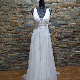 Ever Pretty White Tulle V-Neck Sequin Beaded Gown, Size 14