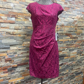 Adrianna Papell Bordeaux Lace Floral Dress wth Cap Sleeves, Size 8P