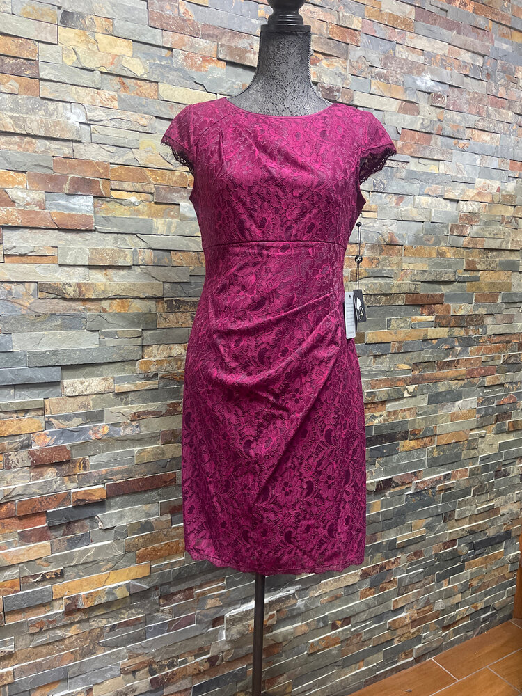 Adrianna Papell Bordeaux Lace Floral Dress wth Cap Sleeves, Size 8P