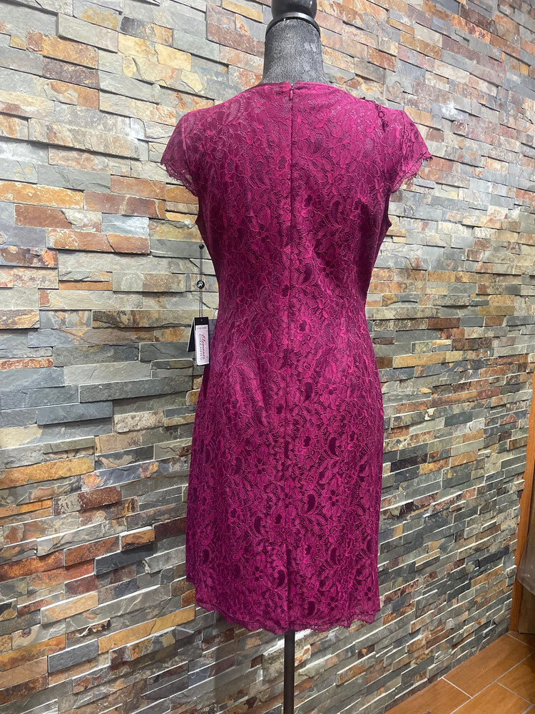 Adrianna Papell Bordeaux Lace Floral Dress wth Cap Sleeves, Size 8P