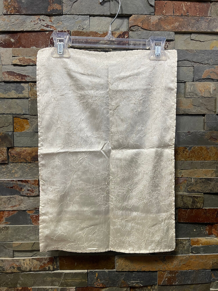 Pink Pleasant Dreamers Silky Personal Blanket, 12" x 18"