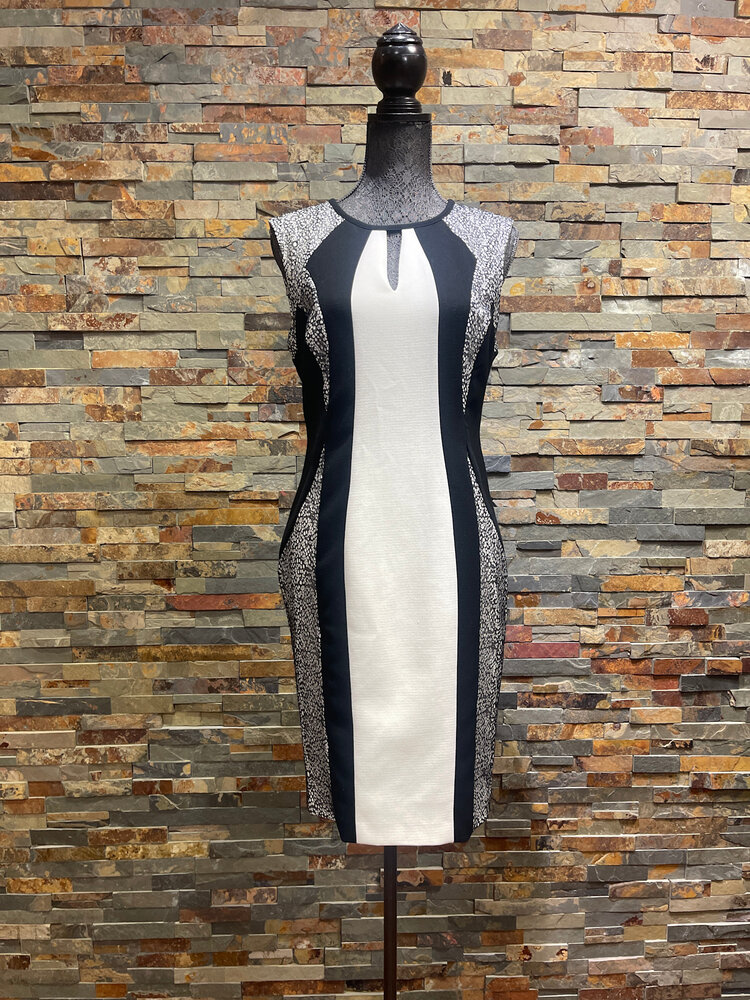 Cachet Black and White Sleeveless Dress with Side Trim, Size 8