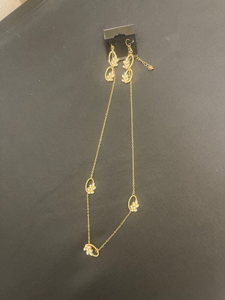 Gold Light Green Trio Link Necklace and Earring Set