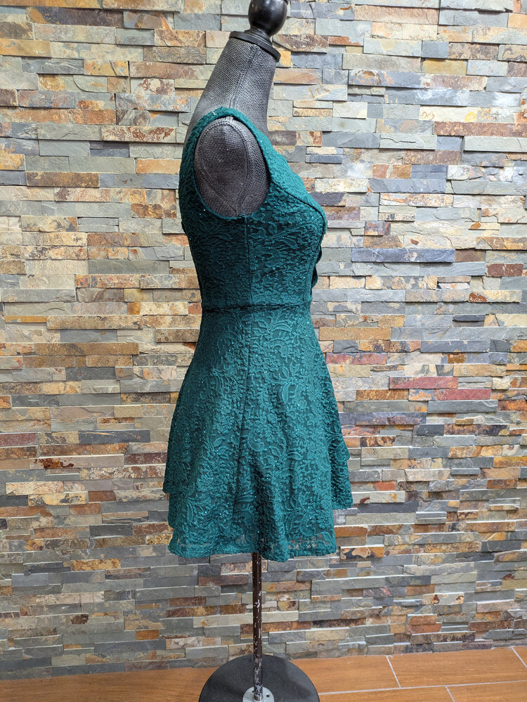 City Studio Green Sparkle Lace Overlay Dress, Size 0