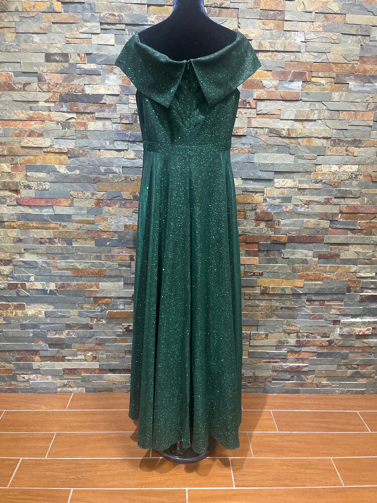 Xscape Emerald Green Shimmer Portrait Collar Gown, Size 16