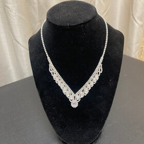 Silver Marque Gizelle Necklace