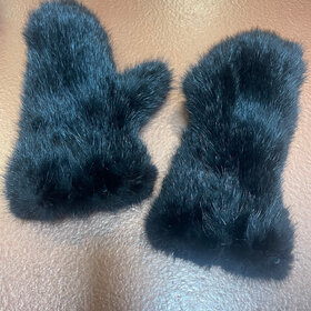 Black Knitted Mink Mittens, O/S