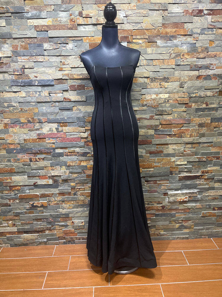 Speechless Black Strapless Stretch Trumpet Gown with Vertical Stripes, Size 5