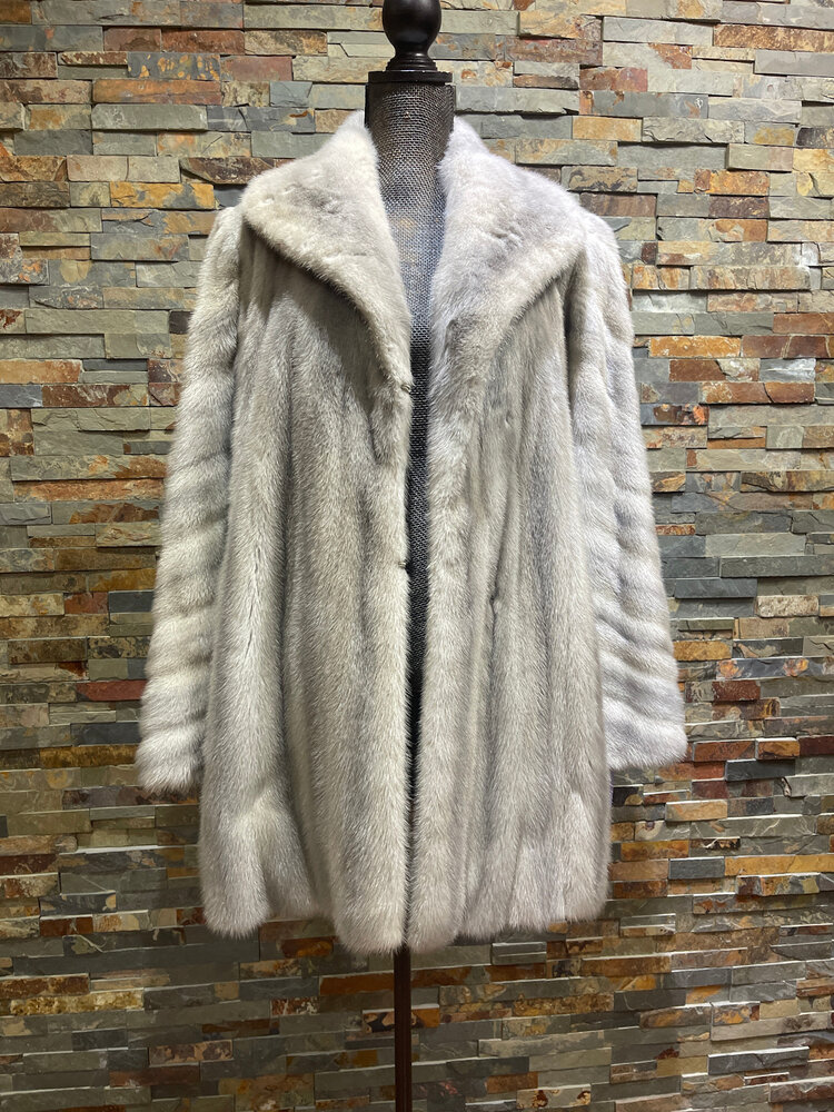 Furs By Truesdell Cerulean (Gray) Mink Stroller, Size XL