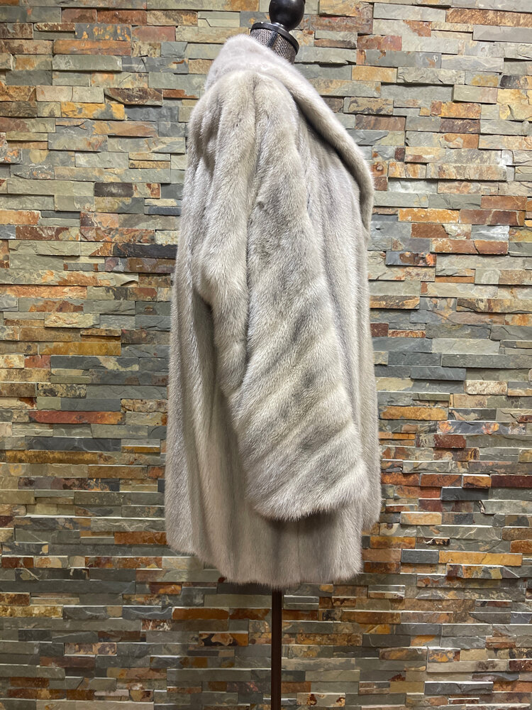 Furs By Truesdell Cerulean (Gray) Mink Stroller, Size XL