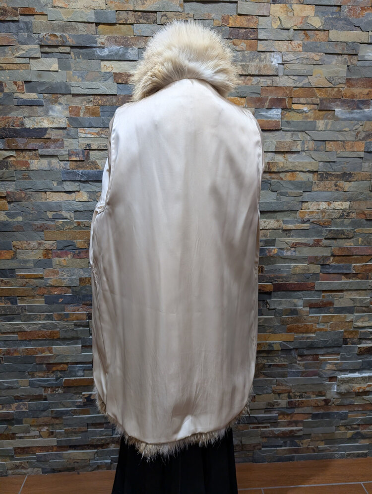 Coyote 3/4 Coat with Toggle Horn Buttons, Size L