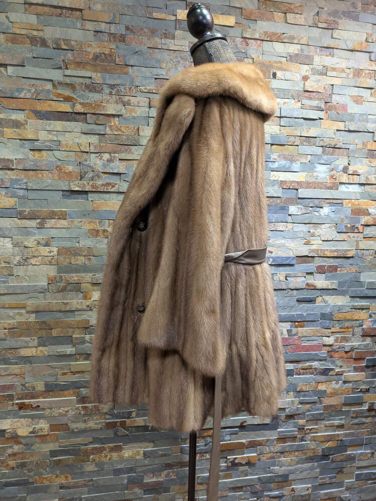 Ruffled Pastel Autumn Haze Mink Coat with Leather Belt and Notched Collar Size M