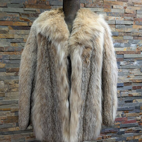 Canadian Lynx Fur Jacket with Notched Lapel, Size M