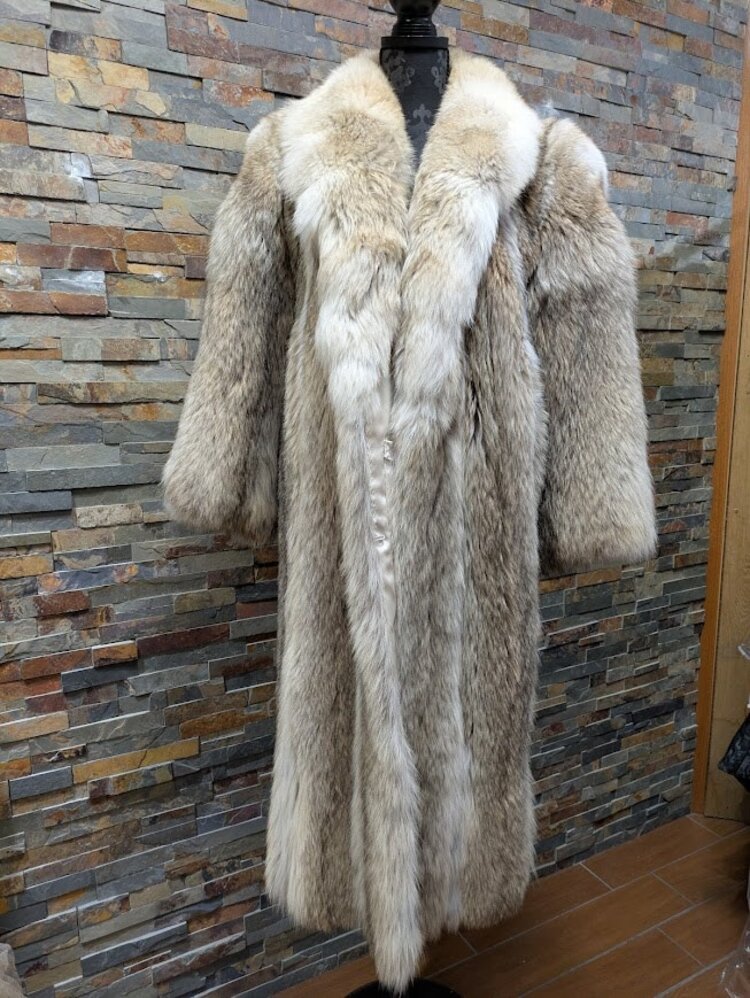 Coyote Fur Long Coat with Statement Shawl Collar Sz L