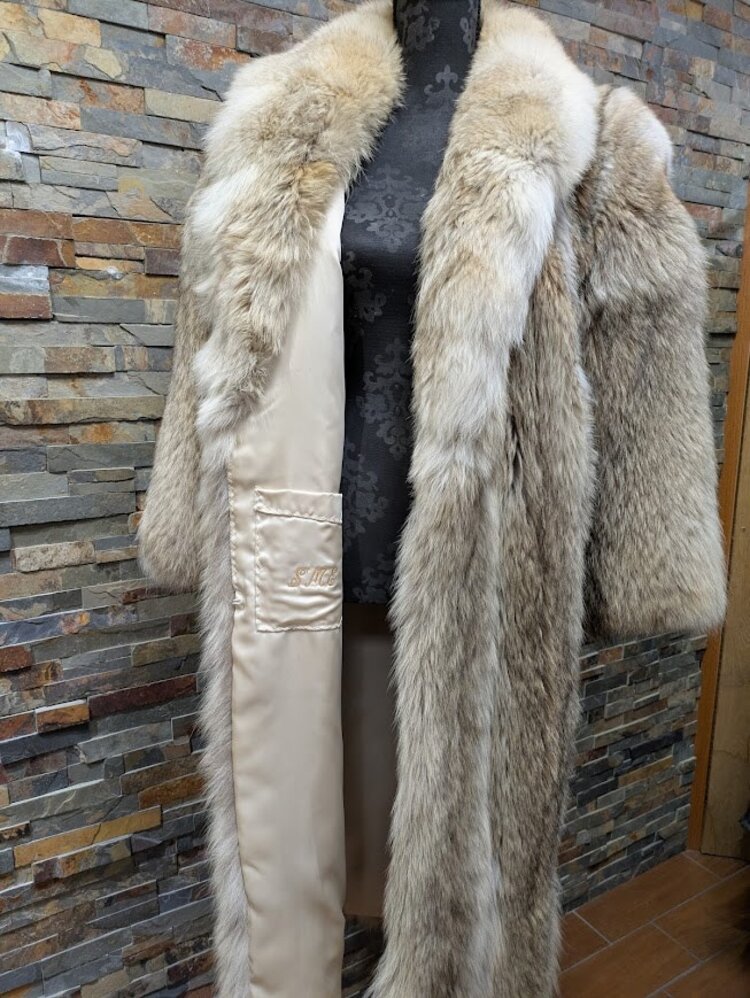 Coyote Fur Long Coat with Statement Shawl Collar Sz L