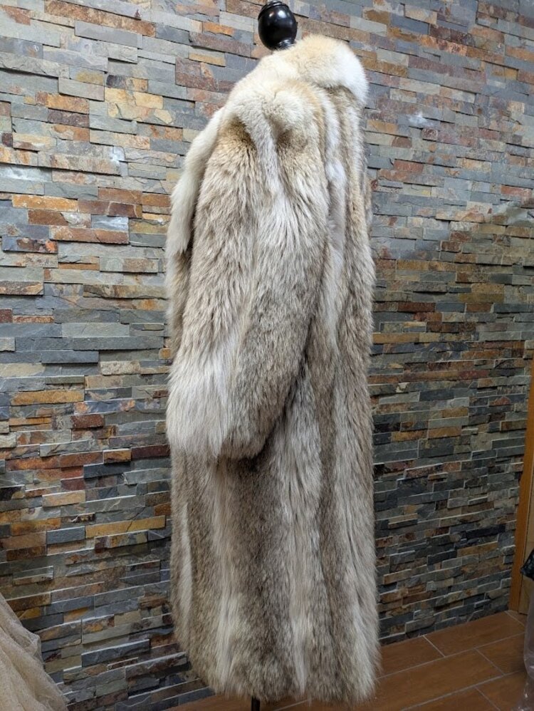 Coyote Fur Long Coat with Statement Shawl Collar Sz L