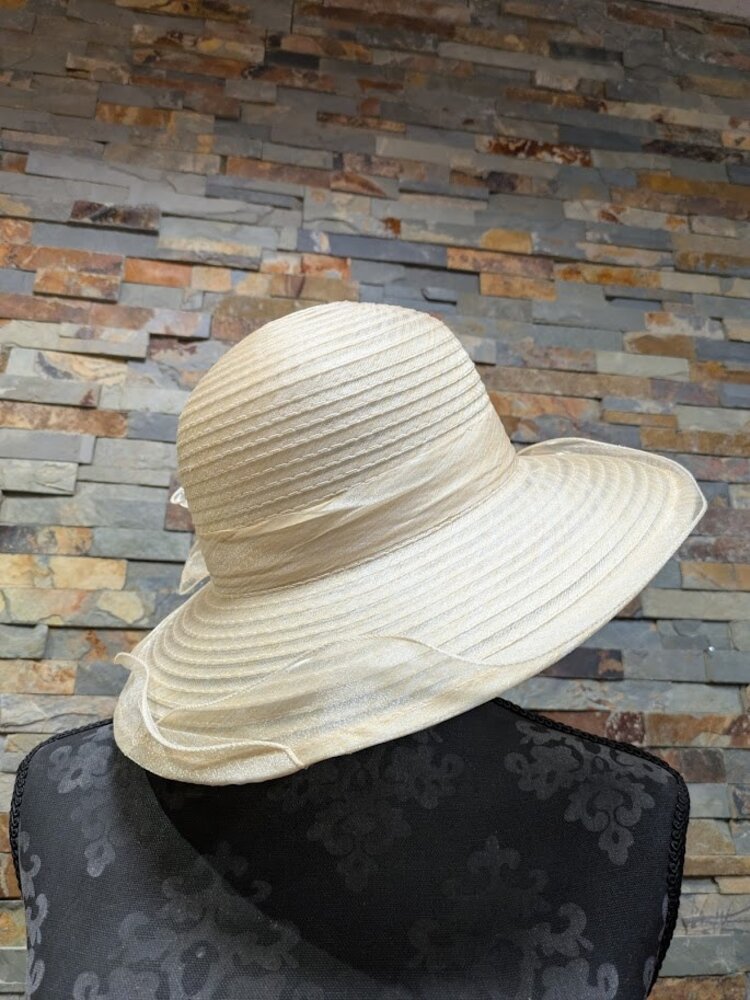 Ivory Ruffled Derby Hat with Ribbon Details