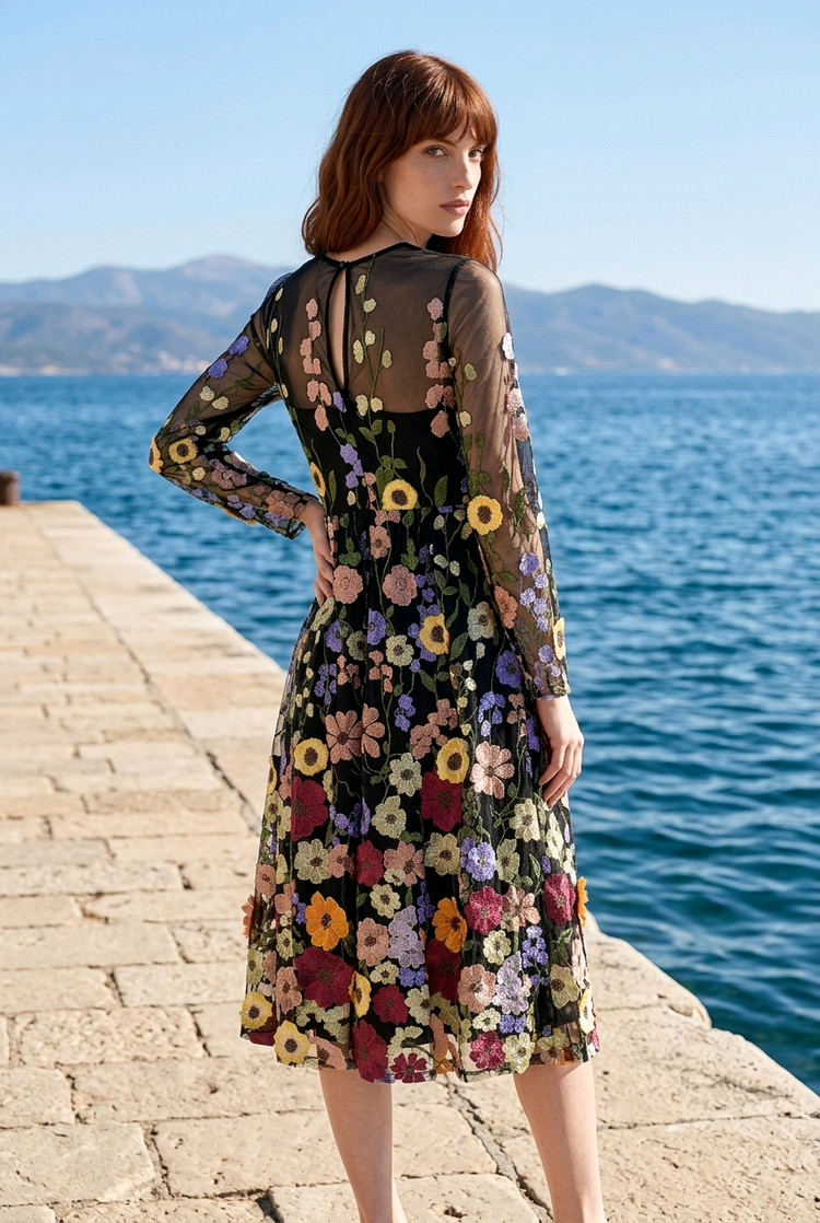 Black Floral Applique Dress w/Long Sleeves, Size L