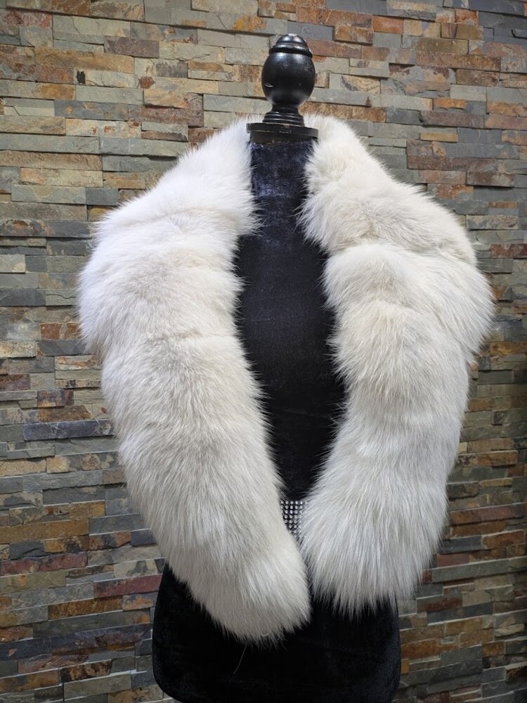 Ivory Shadow Polar Arctic Fox Stole w Vertical Design, OS