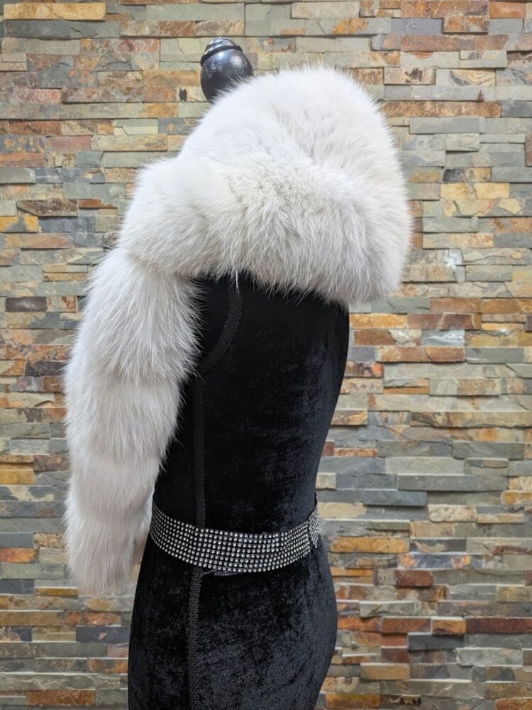 Ivory Shadow Polar Arctic Fox Stole w Vertical Design, OS