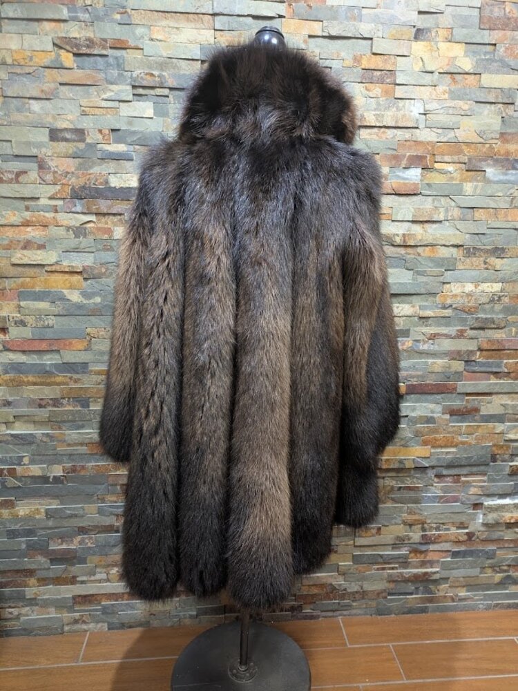 Black and Brown Ombre North American Raccoon Swing Coat. size Large