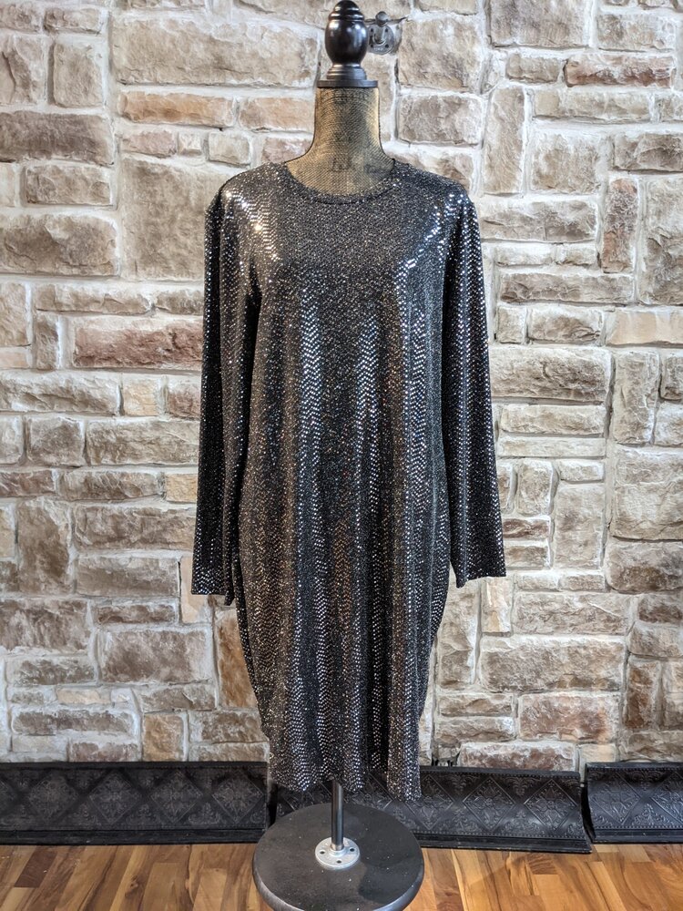 B Darlin Gunmetal Gray Metallic Sheath
