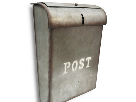 Boîte aux lettres en métal rustique (POST)