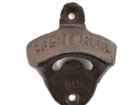 Ouvre-bouteille mural brun