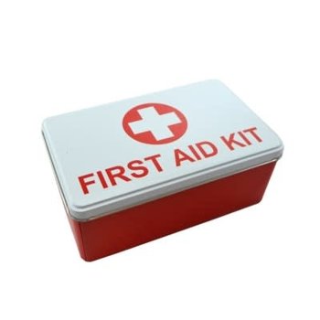 Boite de métal First Aid