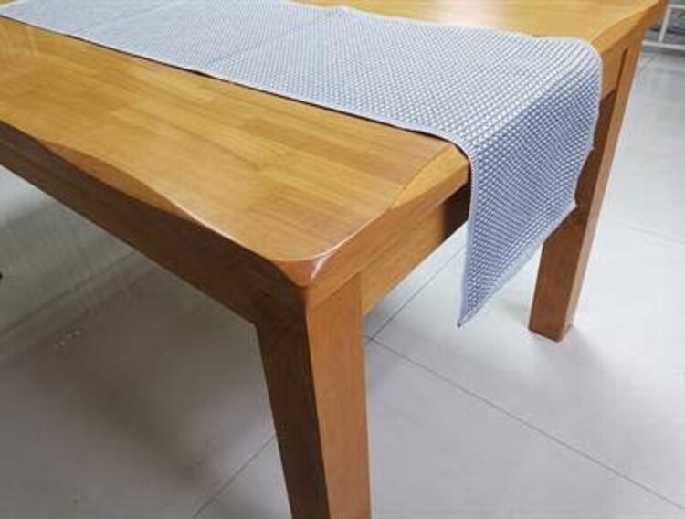 Chemin de table gris 13" x 54"