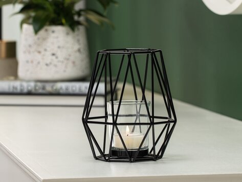 Bougeoir en métal noir  4.5d x 5.5h"