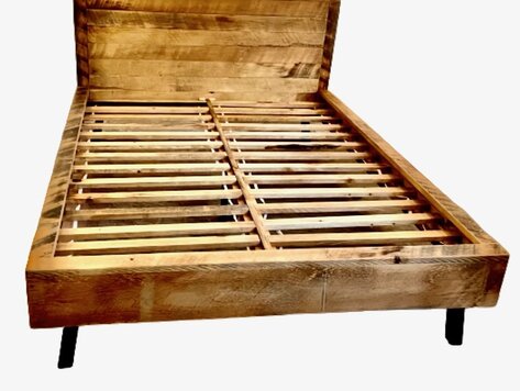 Lit Beaux rêves Queen (Couleur La Vie de Chalet)