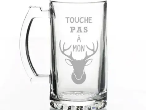 Verre à bière  gravé - Touche pas...